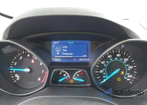 2013 Ford Escape S z USA, uszkodzony, nr VIN 1FMCU0F77DUC83240